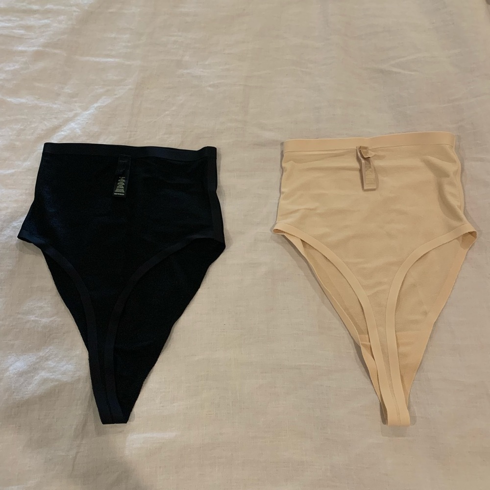 SKIMS / Sheer Sculpt High-Waisted Thong (x2) / XS / Onyx & Sand